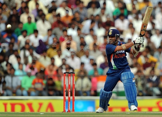 ODI में भारतीय बल्लेबाजों द्वारा सबसे धीमे शतक